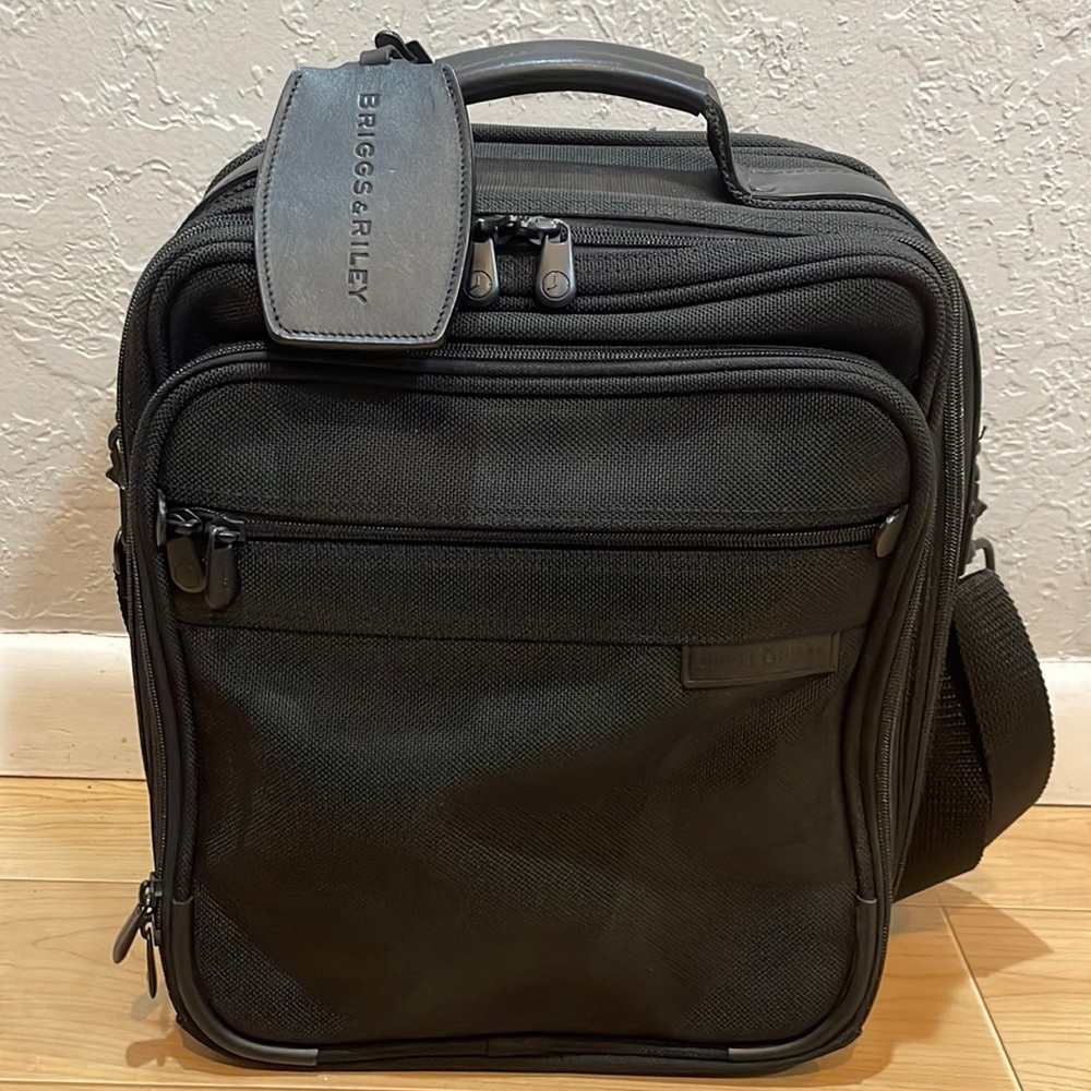 Briggs and Riley Carry on